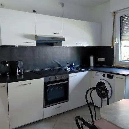Apartment Einladende In Messenah
