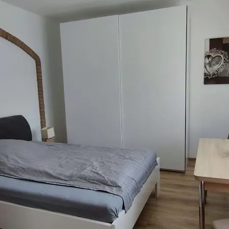 Einladende In Messenah Apartment Hannover