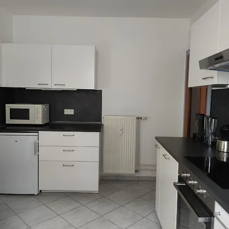 Einladende In Messenah Apartment